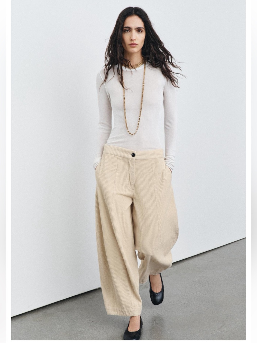 Zara Wide-Leg Barrel Corduroy Pants - Ecru Medium